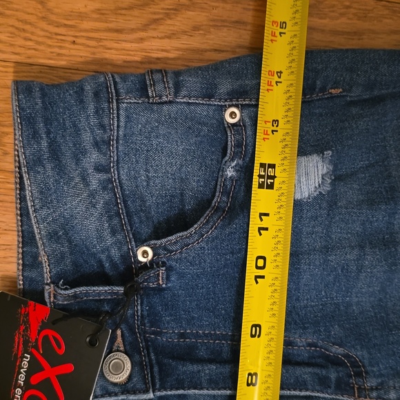 EXCUSE BRAND WOMEN'S JUNIOR SIZE BLUE DISTRESSED JEANS SIZE 3/26W - Picture 9 of 12